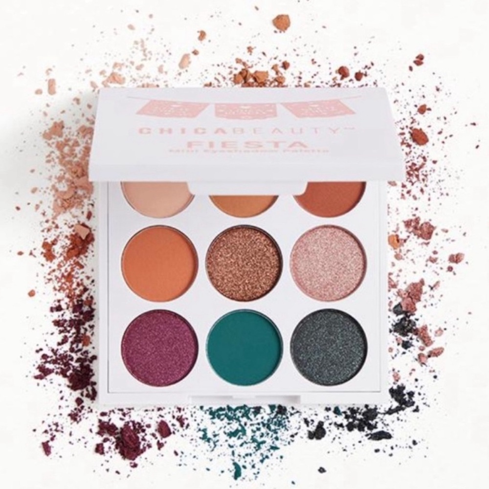 *NIB*  CHICA BEAUTY Mini Fiesta Eyeshadow Palette